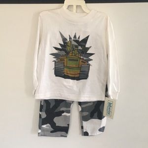 Unused 2T Shirt and pants set